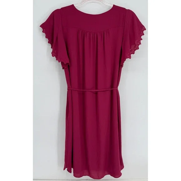 LOFT Womens Magenta Eyelet Flutter Sleeve Keyhole Shift Dress Sz XS - Picture 4 of 8